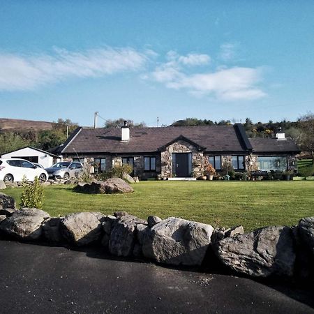 Great Lawn Kinisi 16K From The Town Centre V93 Hv56 Bed & Breakfast Laune Bridge Exterior photo